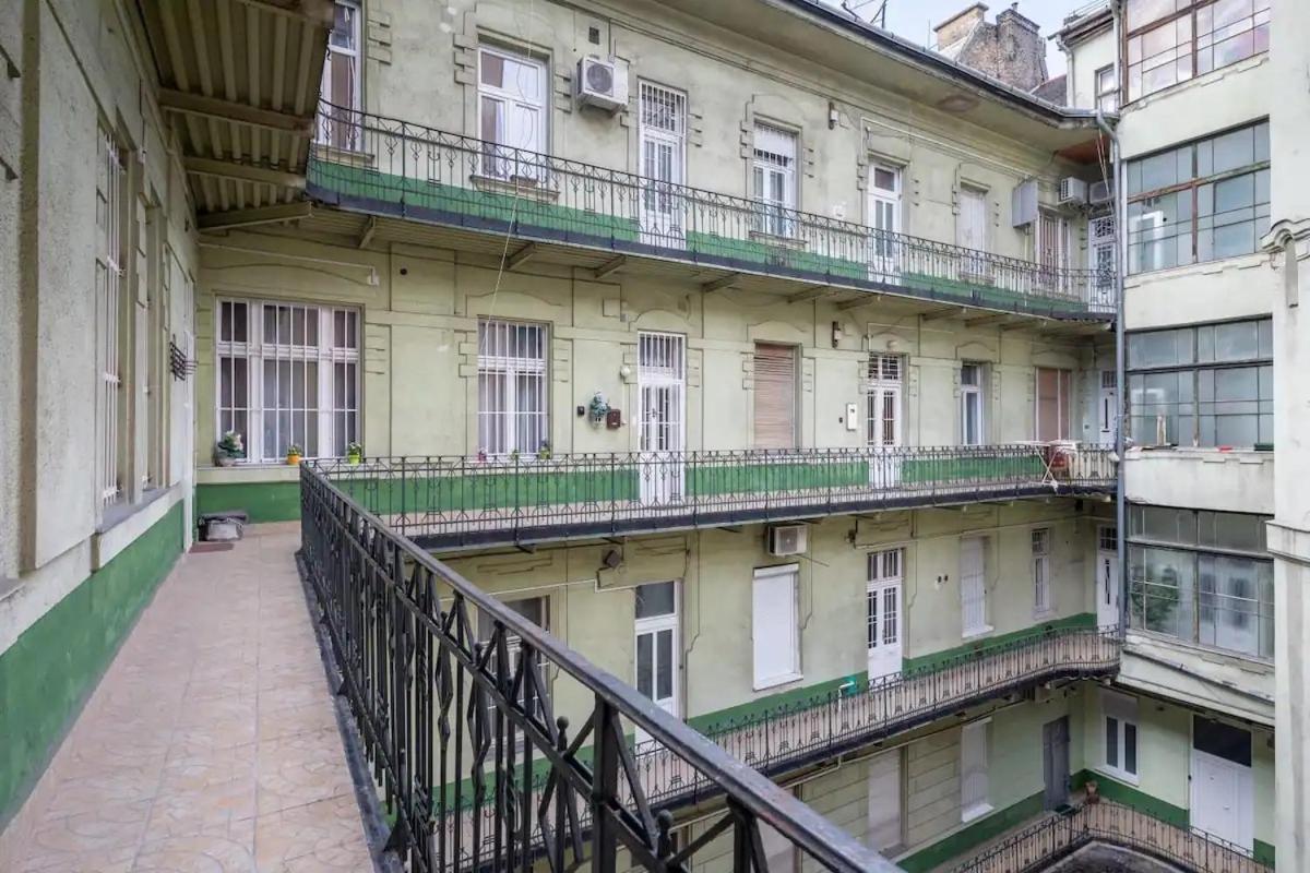 Astoria Central Apartments Budapeste Exterior foto