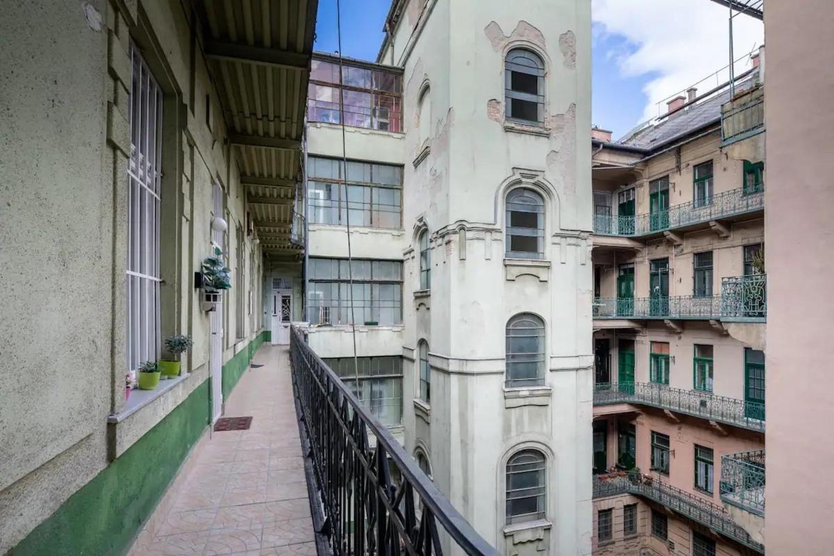 Astoria Central Apartments Budapeste Exterior foto